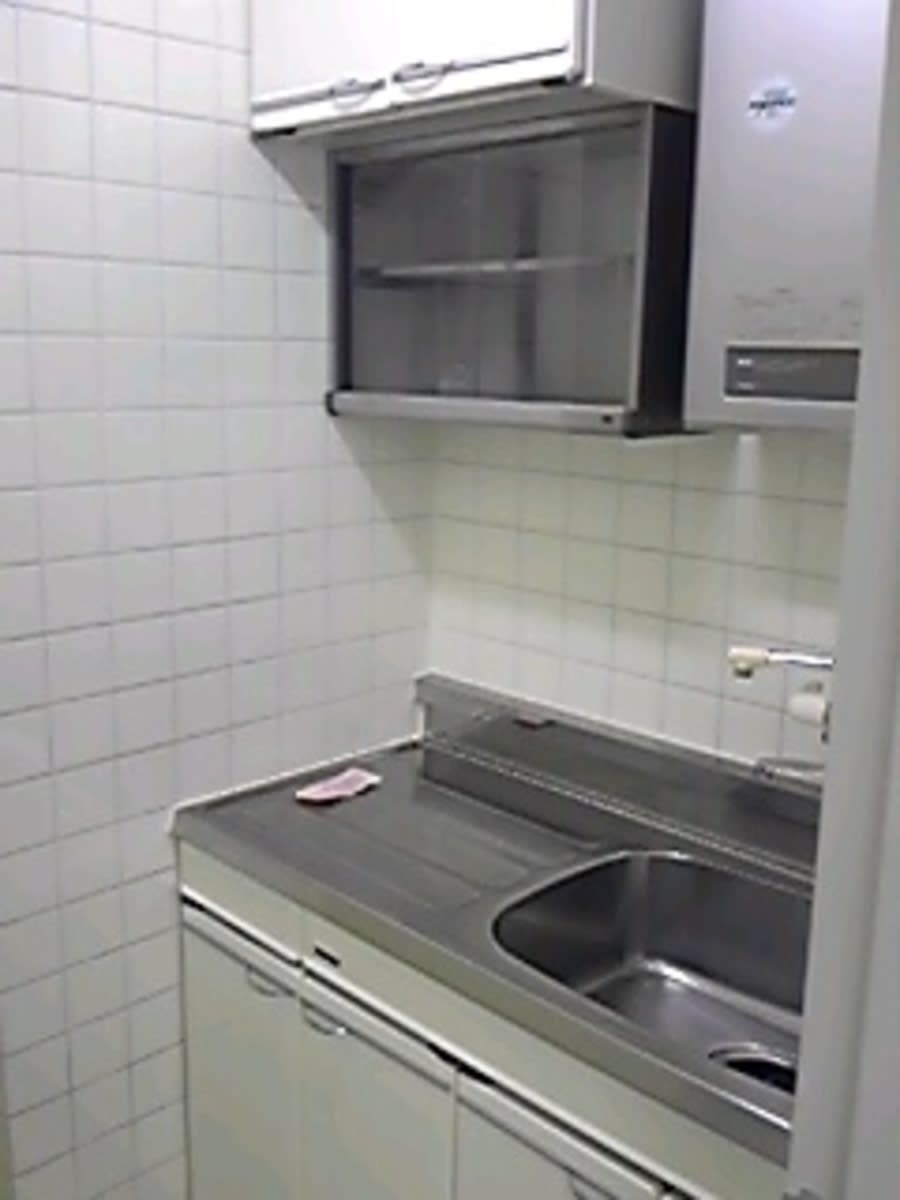 v20251014150838/fresh/building/J00100390636_8