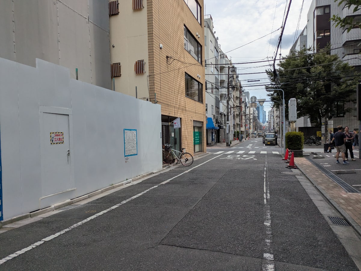 v20251014150838/fresh/building/J00100403433_2