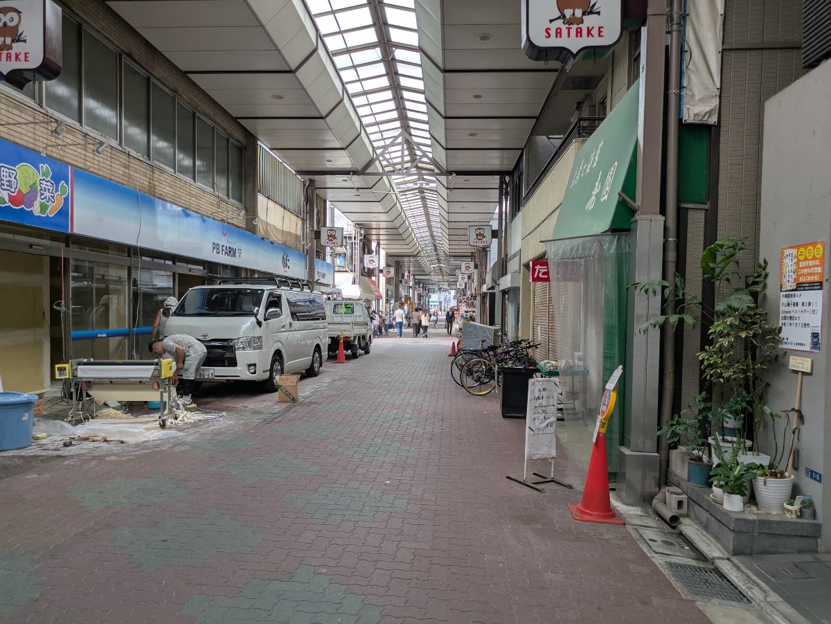 v20251014150838/fresh/building/J00100406850_2