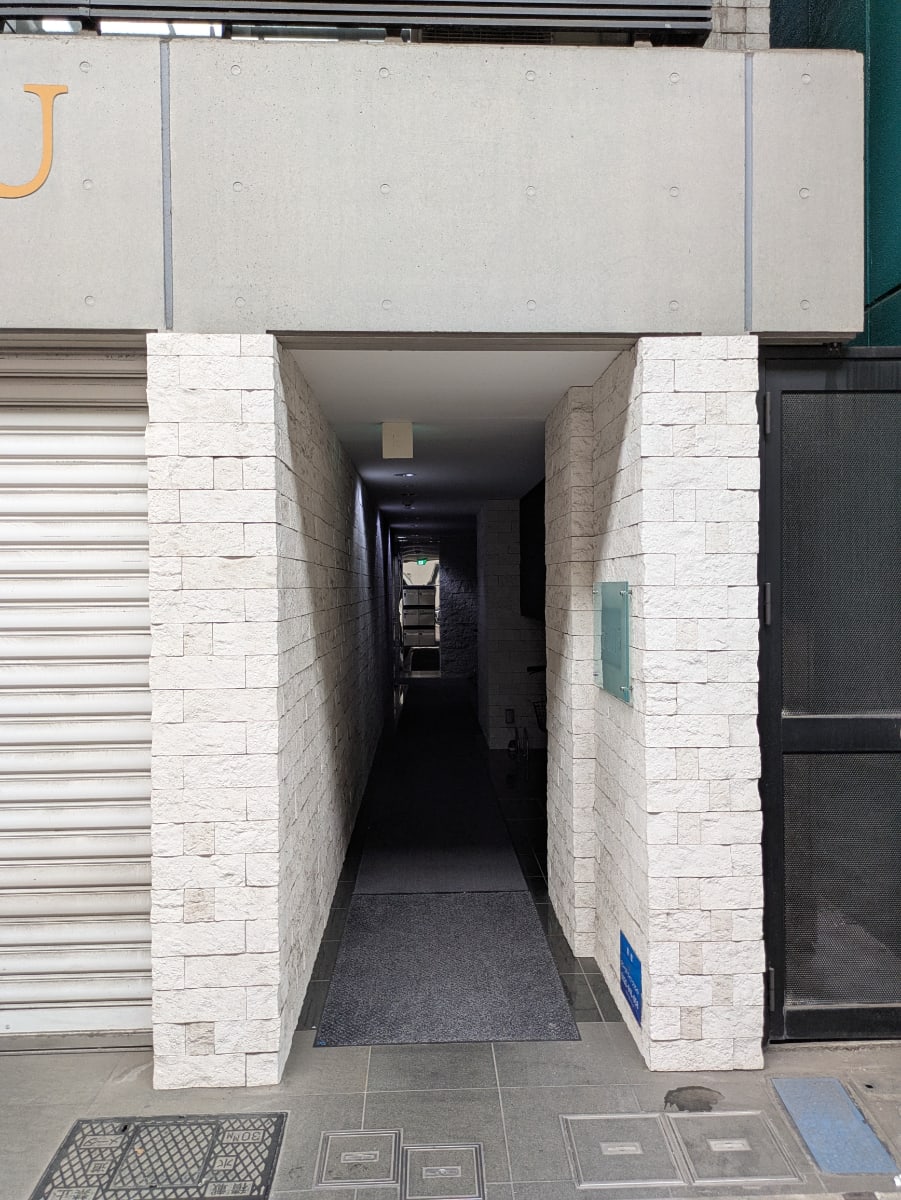 v20251014150838/fresh/building/J00100406850_3