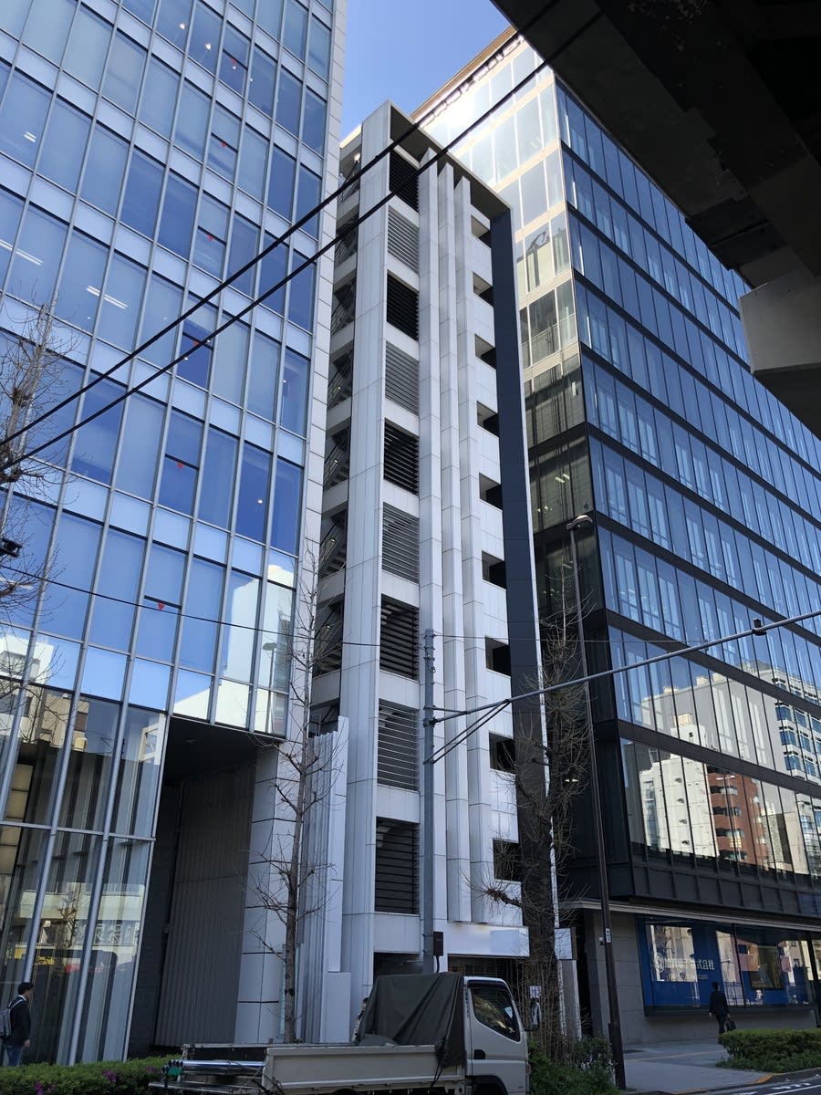 v20251014150838/fresh/building/J00100418892_1