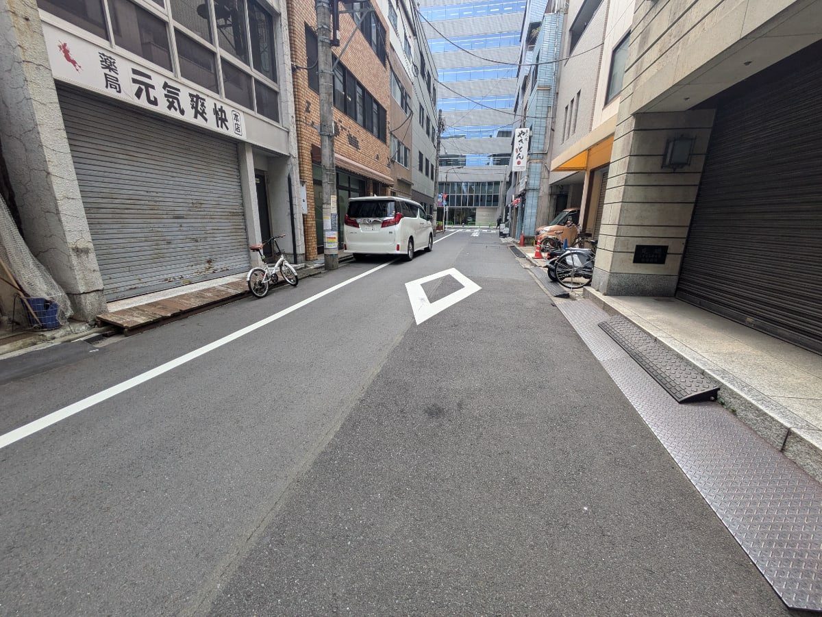 v20251014150838/fresh/building/J00100420216_2
