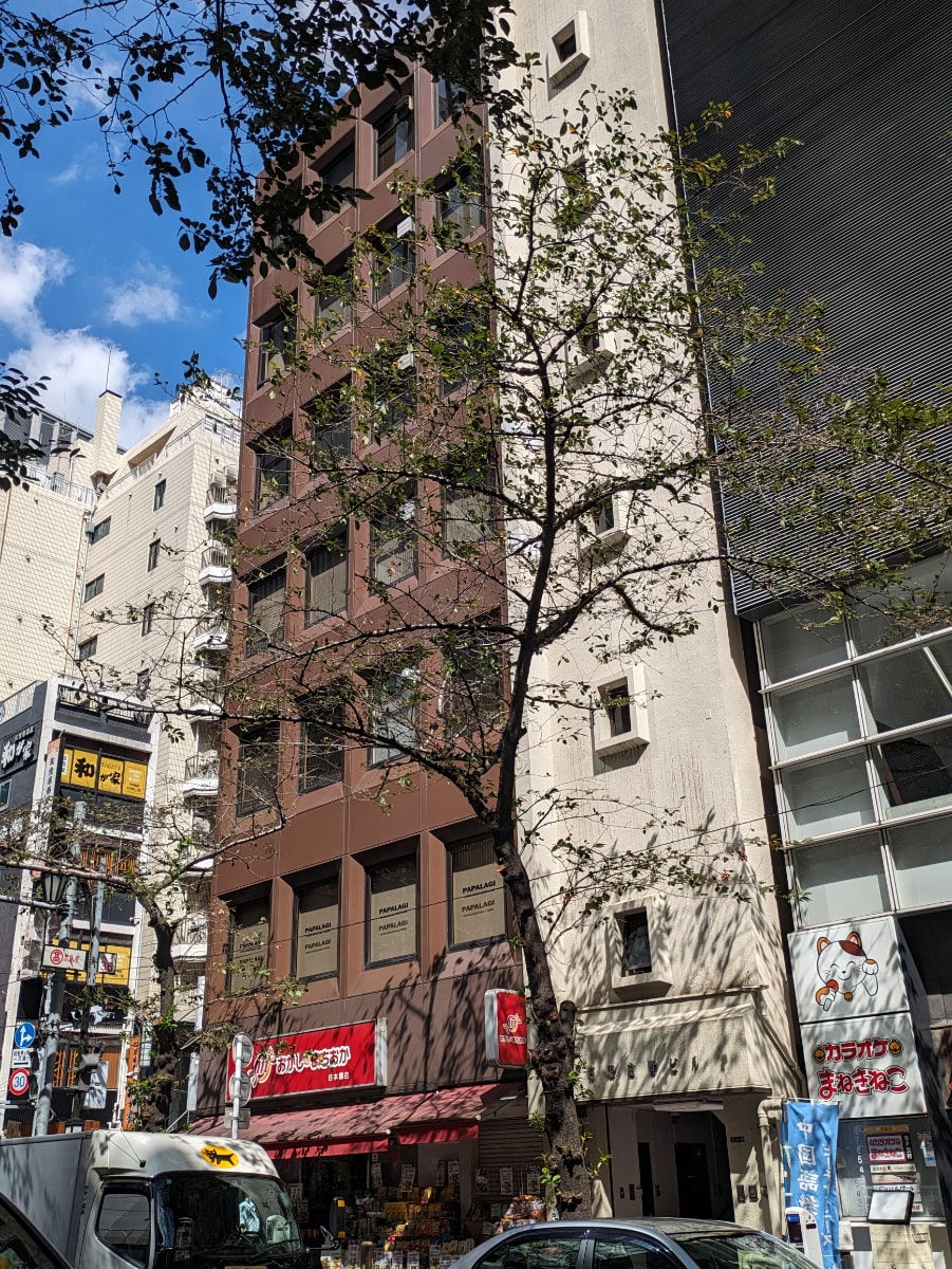 v20251014150839/fresh/building/J00100357694_7
