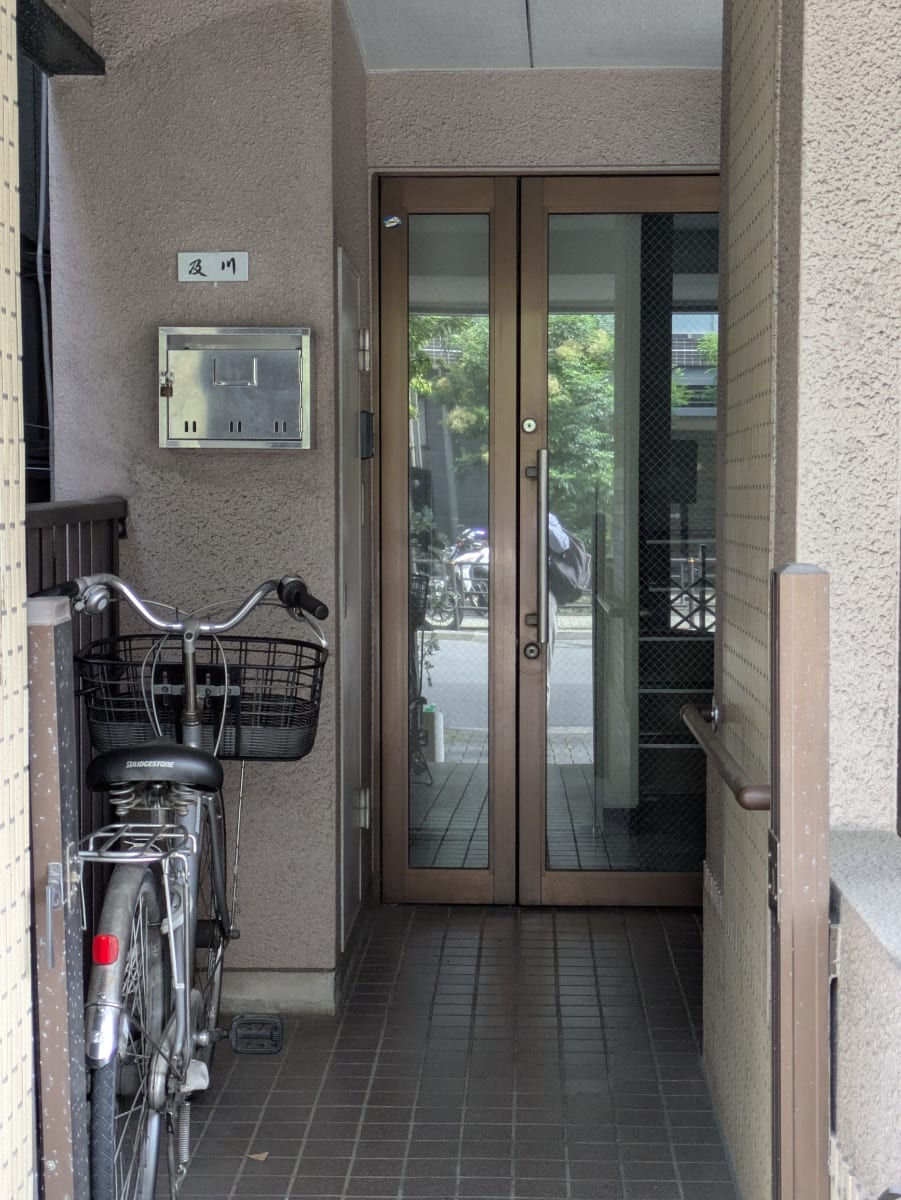 v20251014150839/fresh/building/J00100364483_3