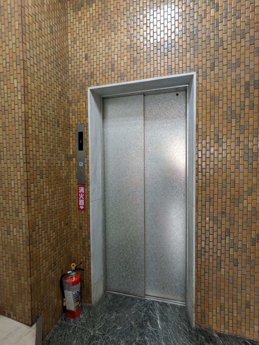 v20251014150839/fresh/building/J00100365090_4