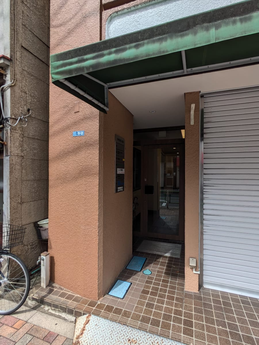 v20251014150839/fresh/building/J00100366560_10