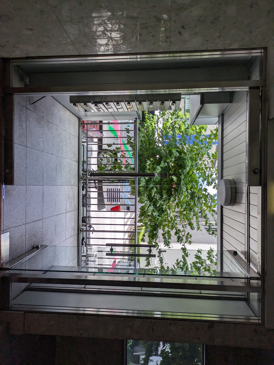 v20251014150839/fresh/building/J00100366689_17
