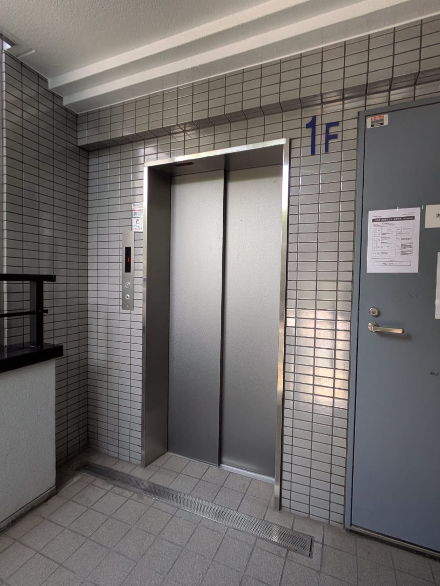 v20251014150839/fresh/building/J00100367559_4