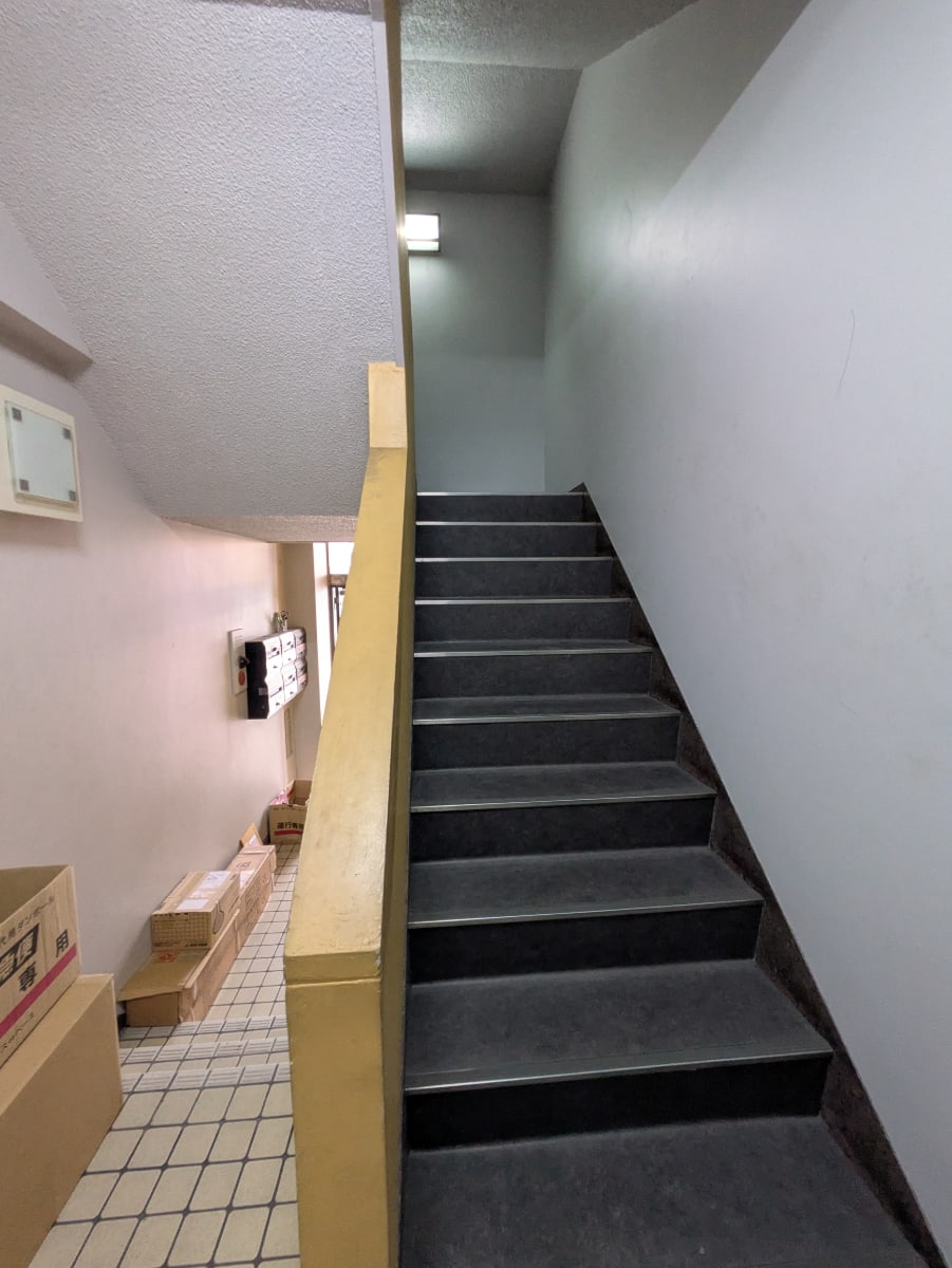v20251014150839/fresh/building/J00100372452_10