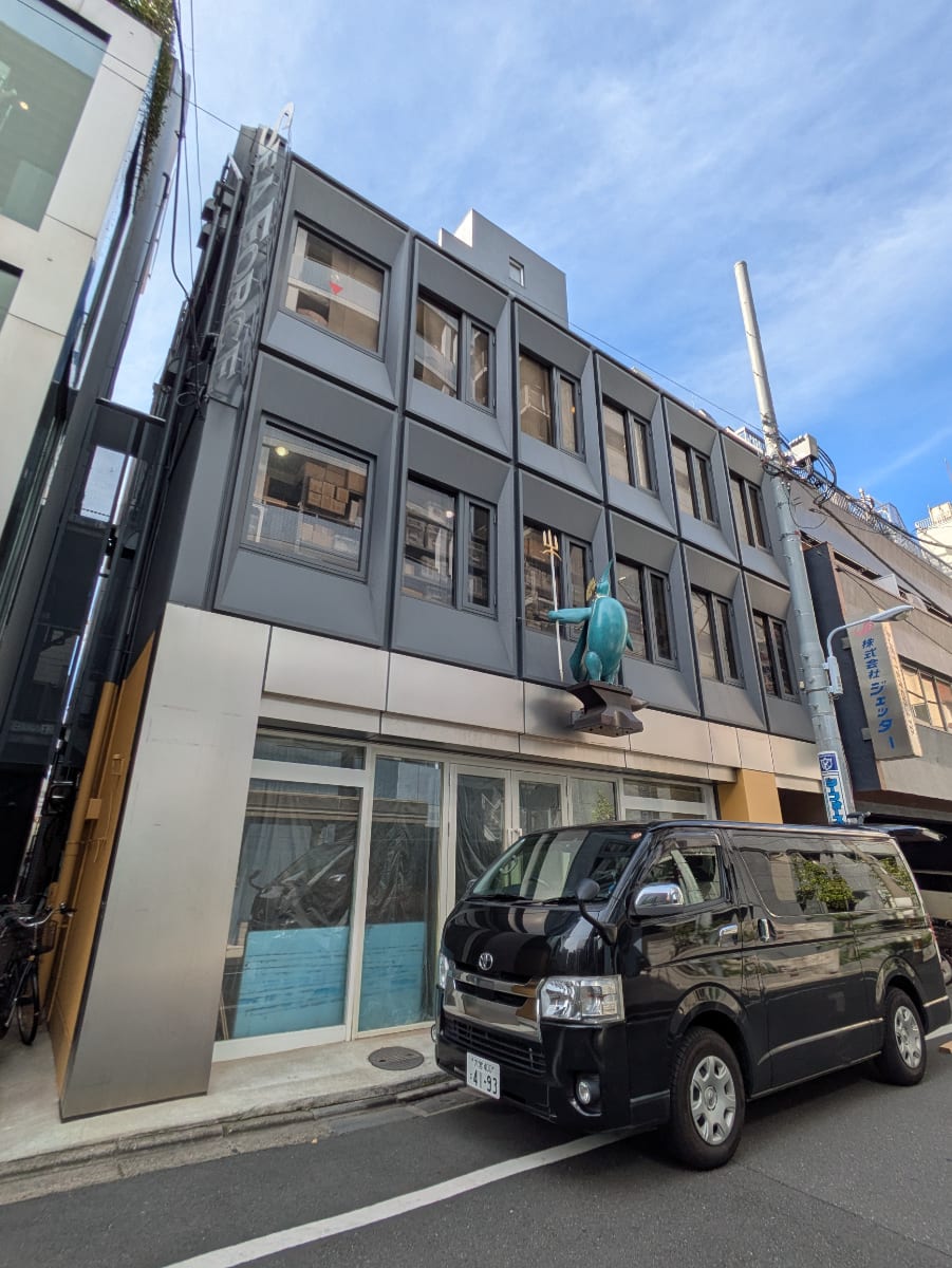 v20251014150839/fresh/building/J00100372452_6