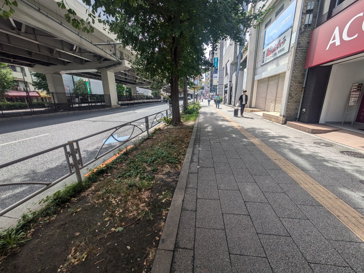 v20251014150839/fresh/building/J00100378135_10