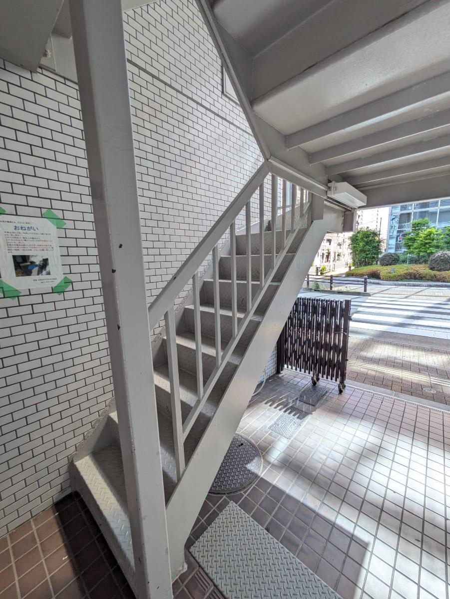 v20251014150839/fresh/building/J00100379233_12