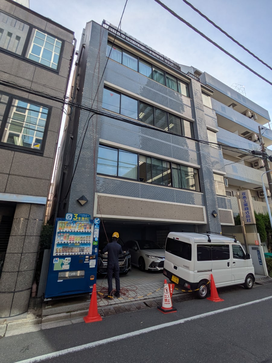 v20251014150839/fresh/building/J00100379274_5