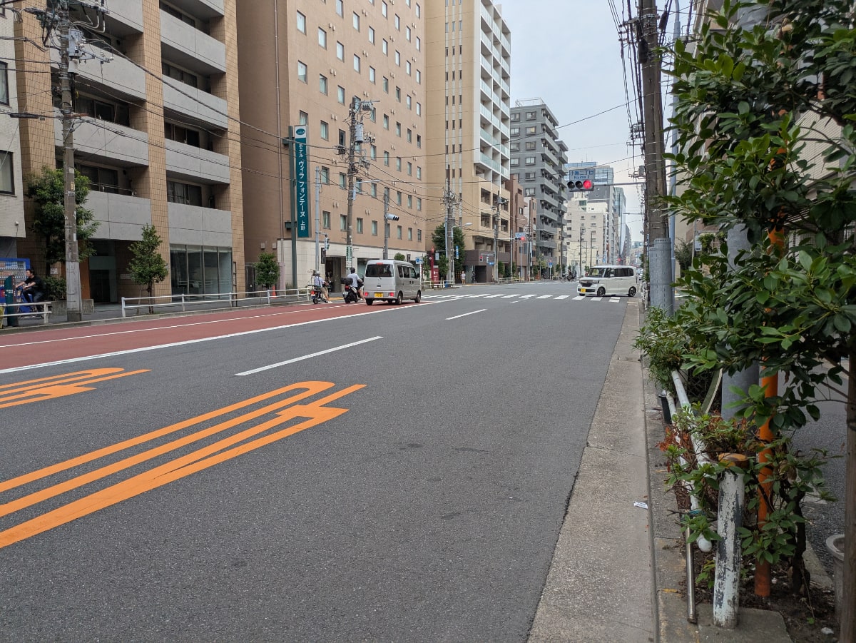 v20251014150839/fresh/building/J00100379276_14