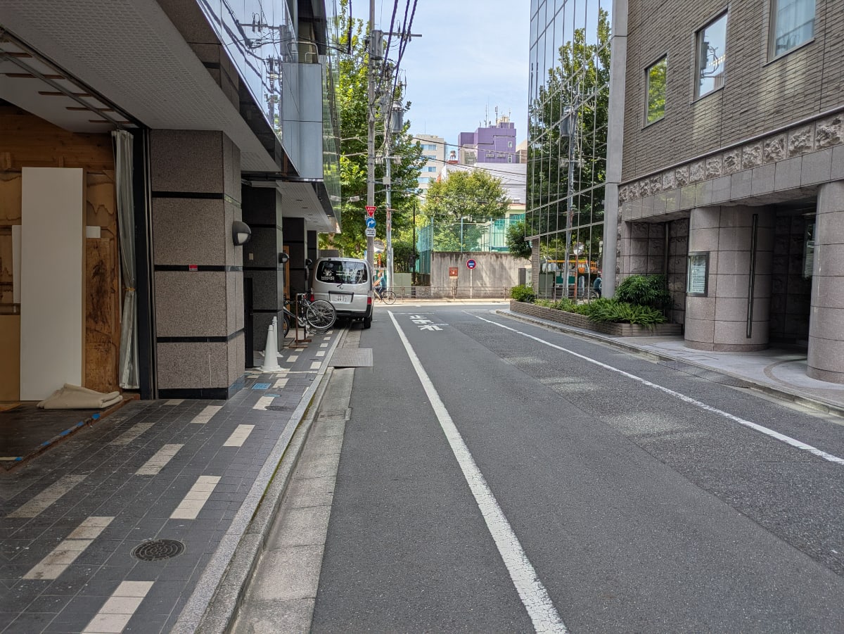 v20251014150839/fresh/building/J00100379326_12
