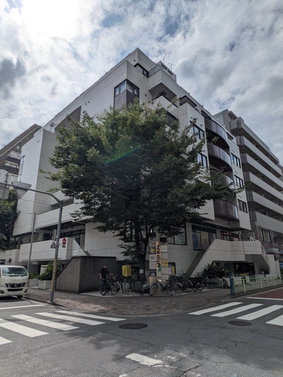 v20251014150839/fresh/building/J00100381766_14
