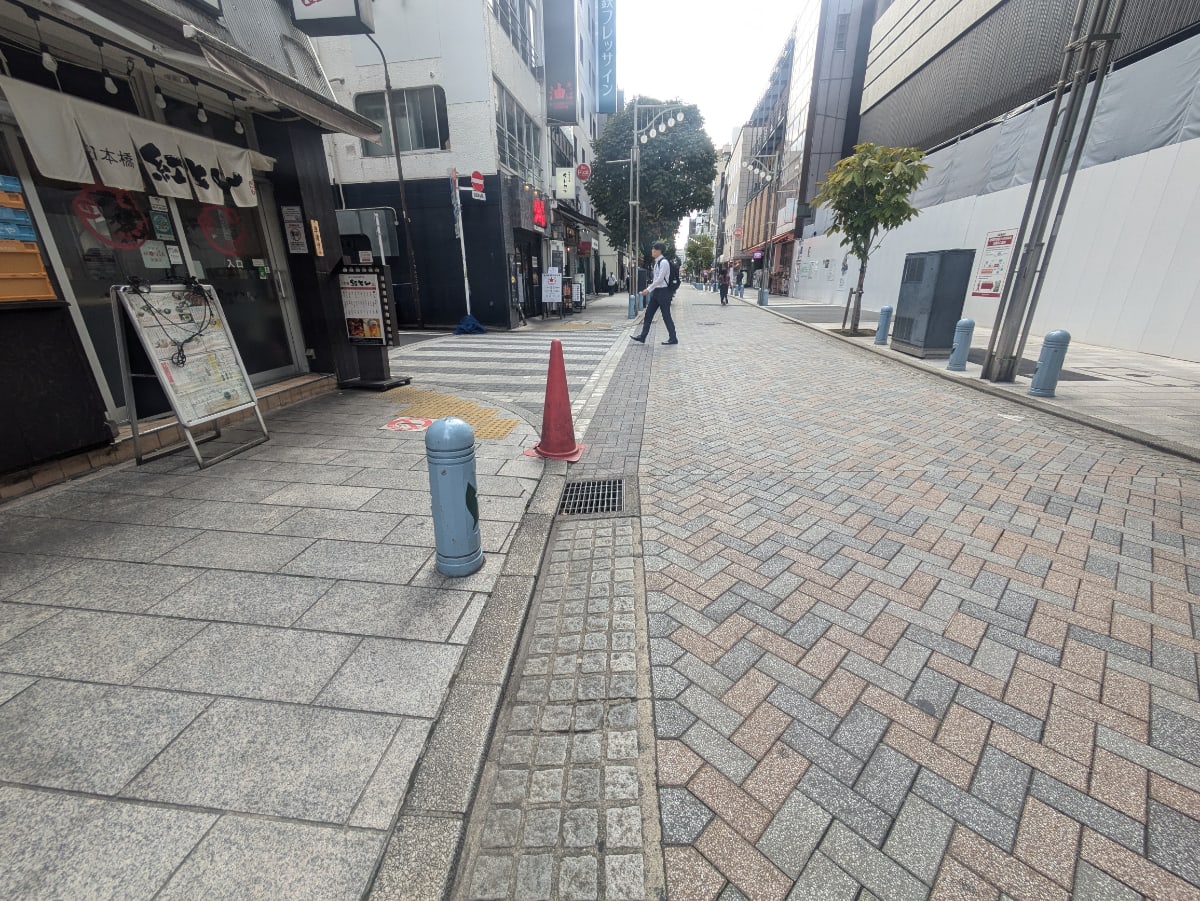v20251014150839/fresh/building/J00100382728_2