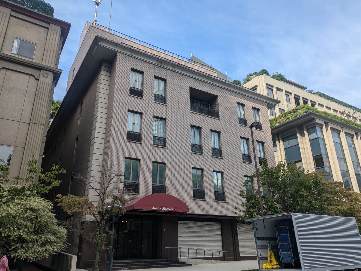 v20251014150839/fresh/building/J00100384294_6