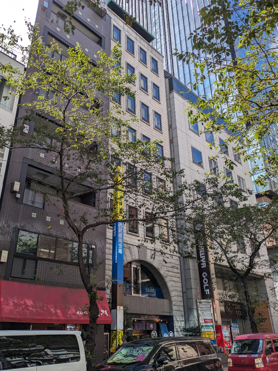 v20251014150839/fresh/building/J00100390747_5