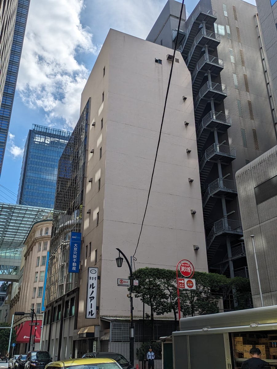 v20251014150839/fresh/building/J00100392465_9