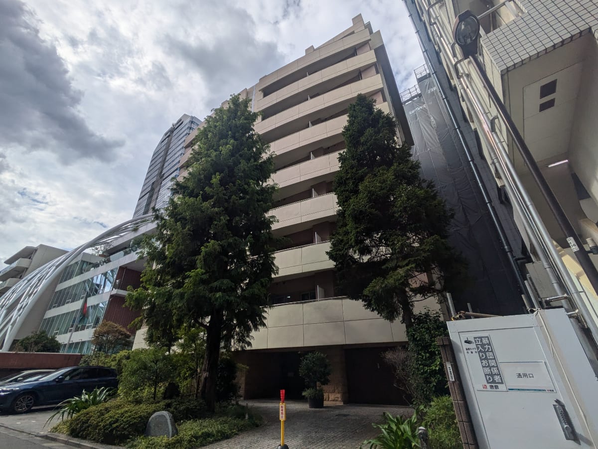 v20251014150839/fresh/building/J00100395156_11
