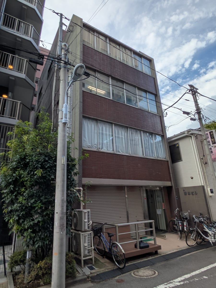 v20251014150839/fresh/building/J00100403433_12