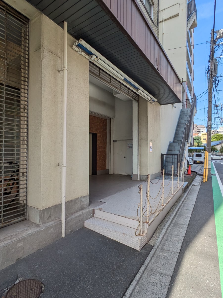 v20251014150839/fresh/building/J00100405876_13