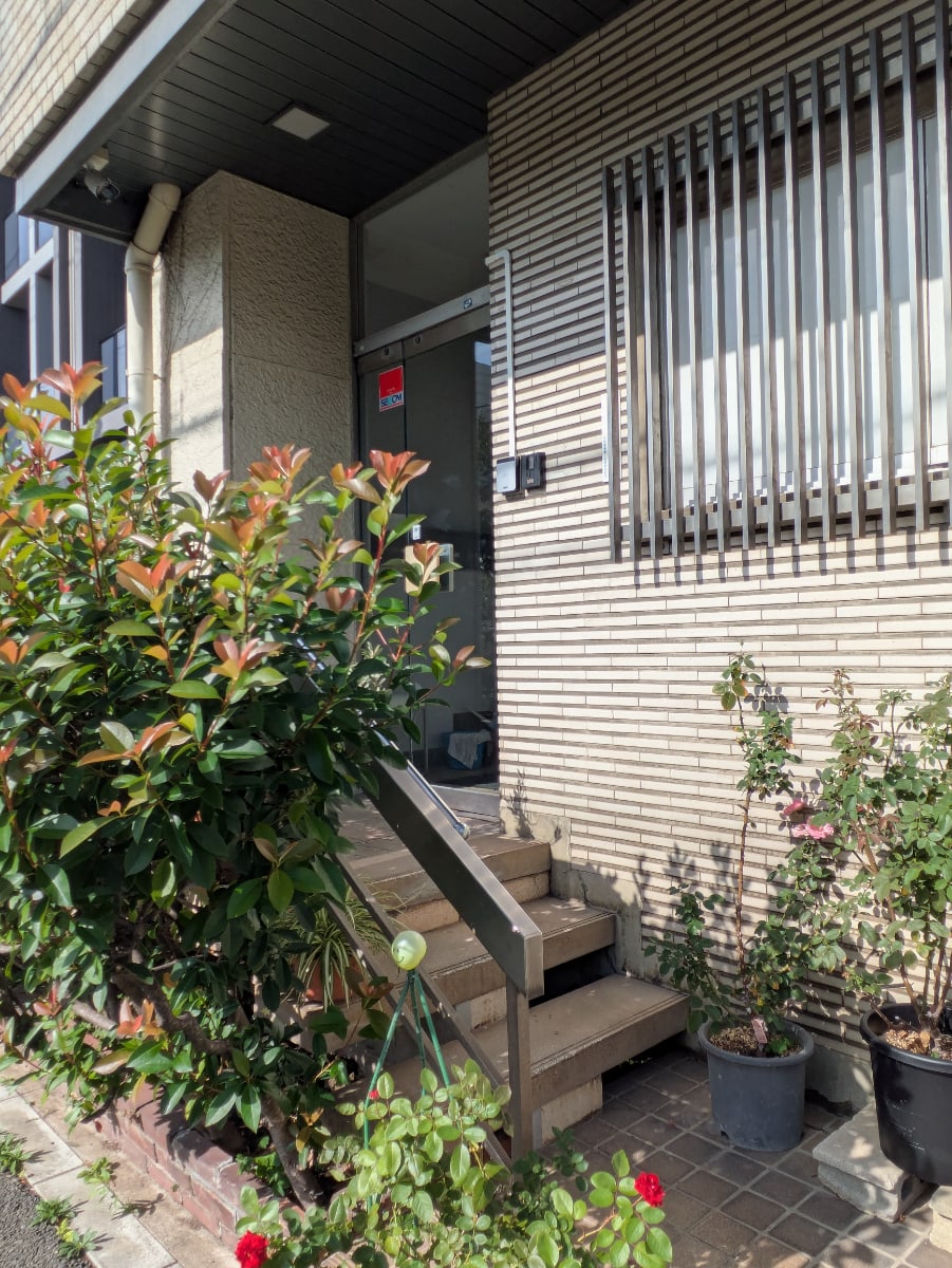 v20251014150839/fresh/building/J00100405876_15