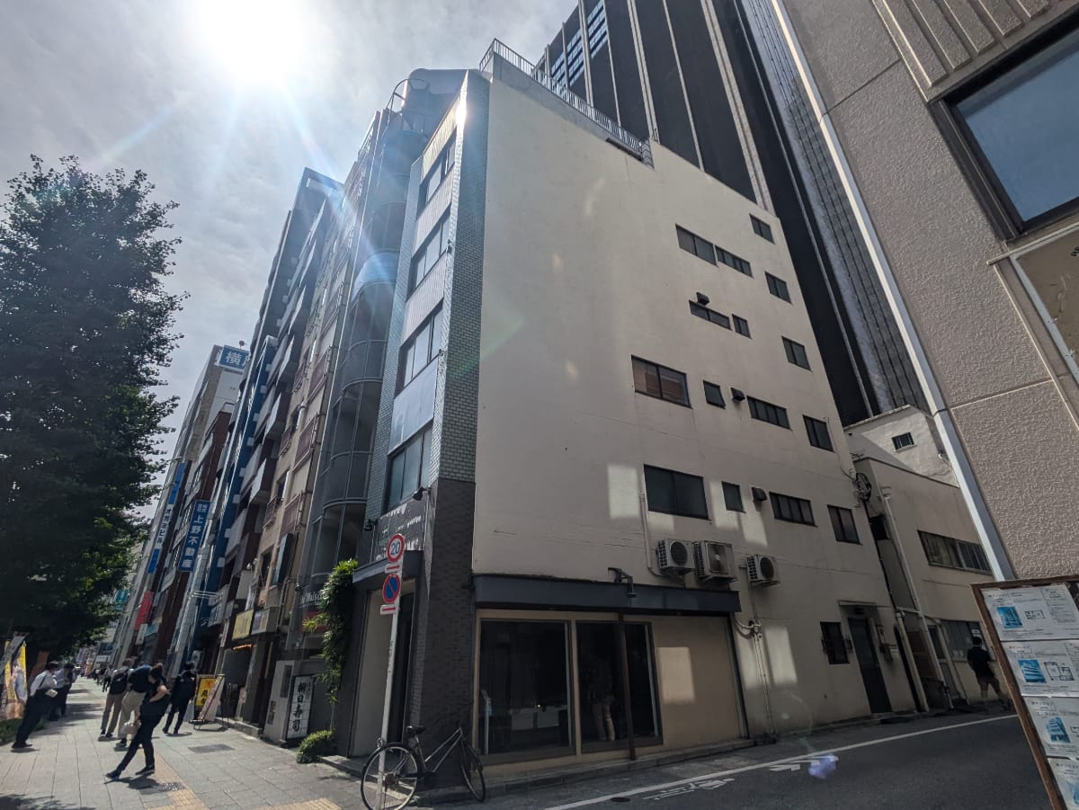 v20251014150839/fresh/building/J00100406463_5