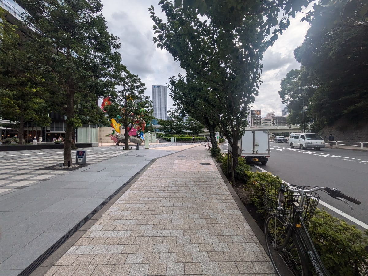 v20251014150839/fresh/building/J00100416616_13