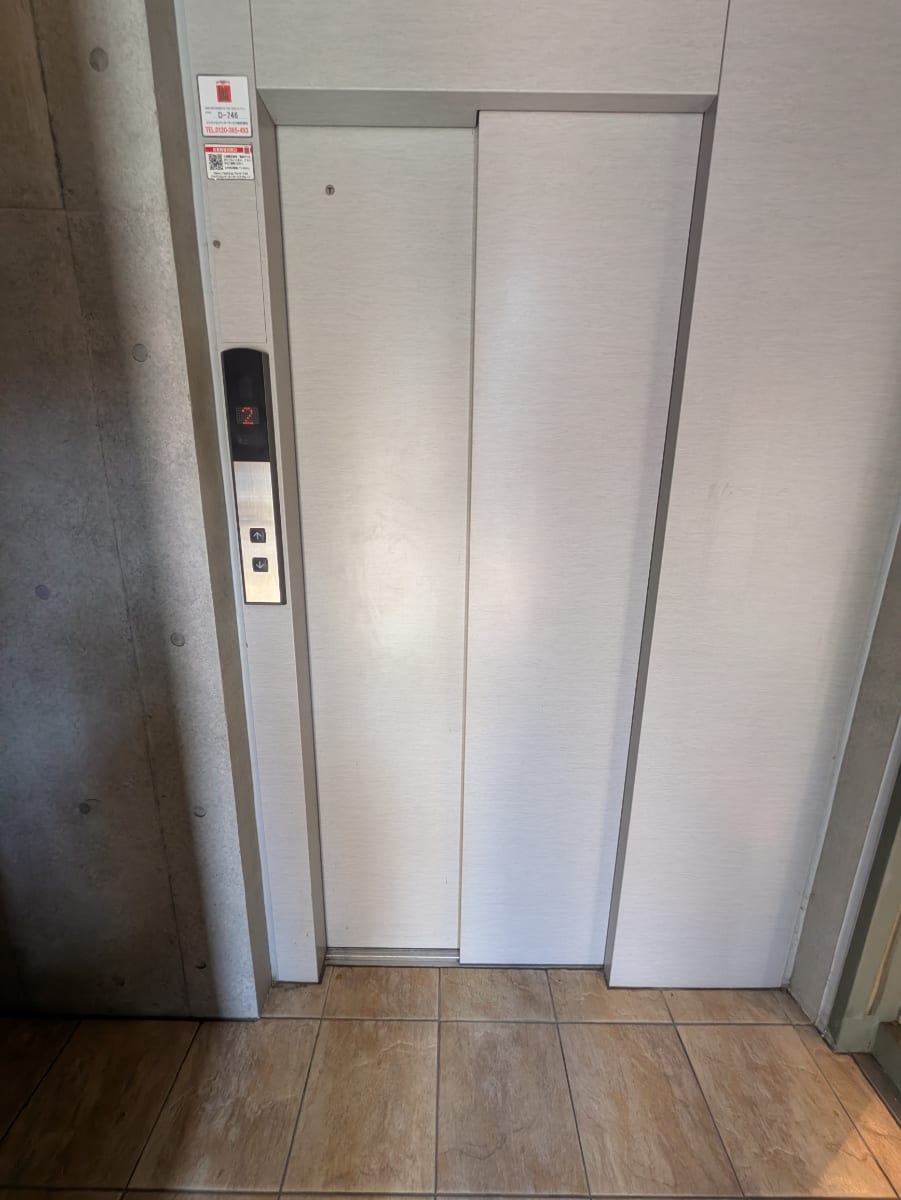 v20251014150839/fresh/building/J00100430366_4