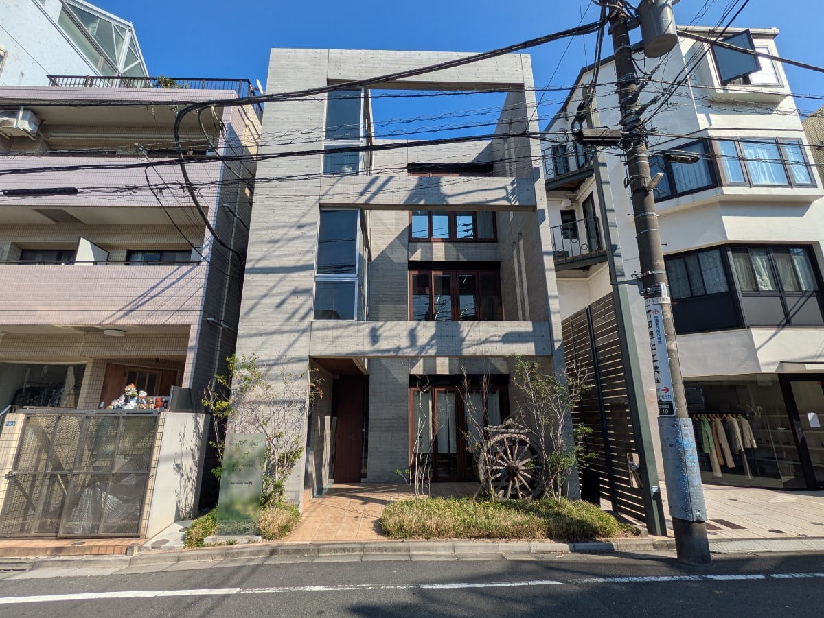 v20251014150839/fresh/building/J00100430366_7
