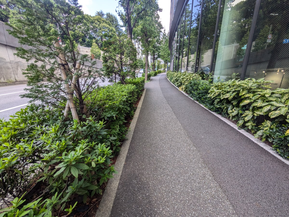 v20251014150839/fresh/building/J00100478333_2