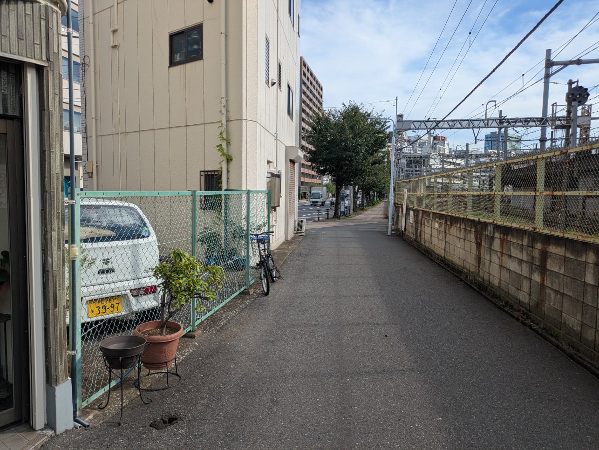 v20251014150839/fresh/building/J00100482641_21