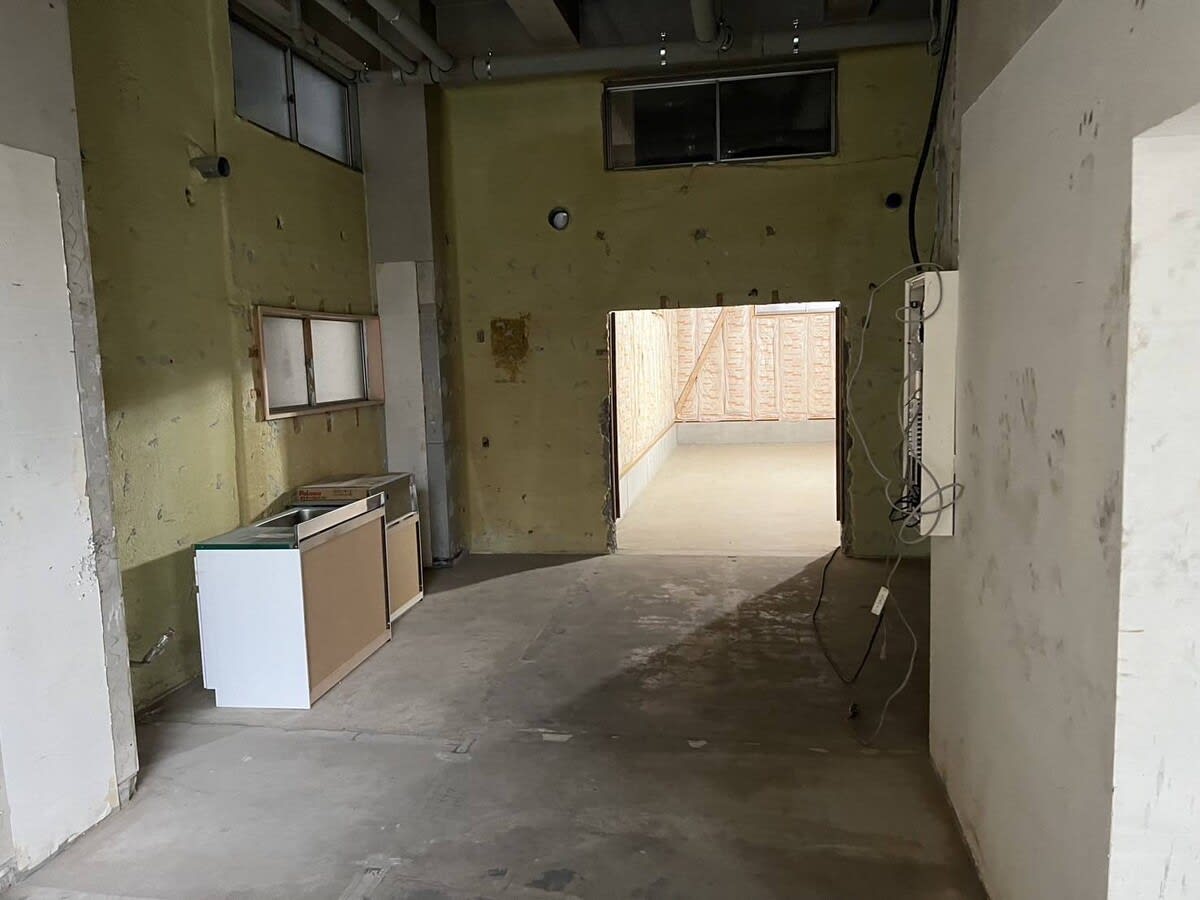 v20251014150839/fresh/building/J00100513934_5