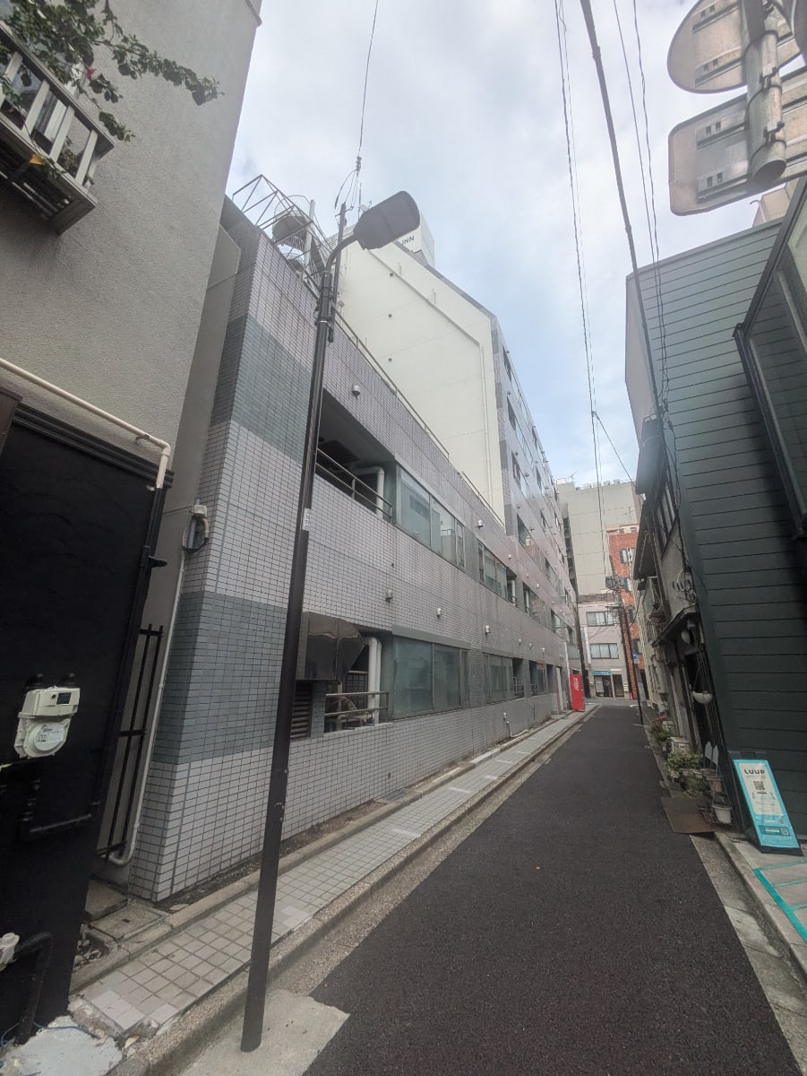 v20251014150839/fresh/building/J00100608659_11