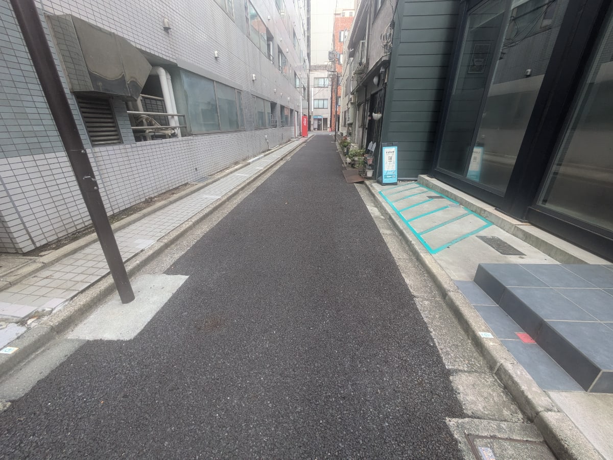 v20251014150839/fresh/building/J00100608659_13