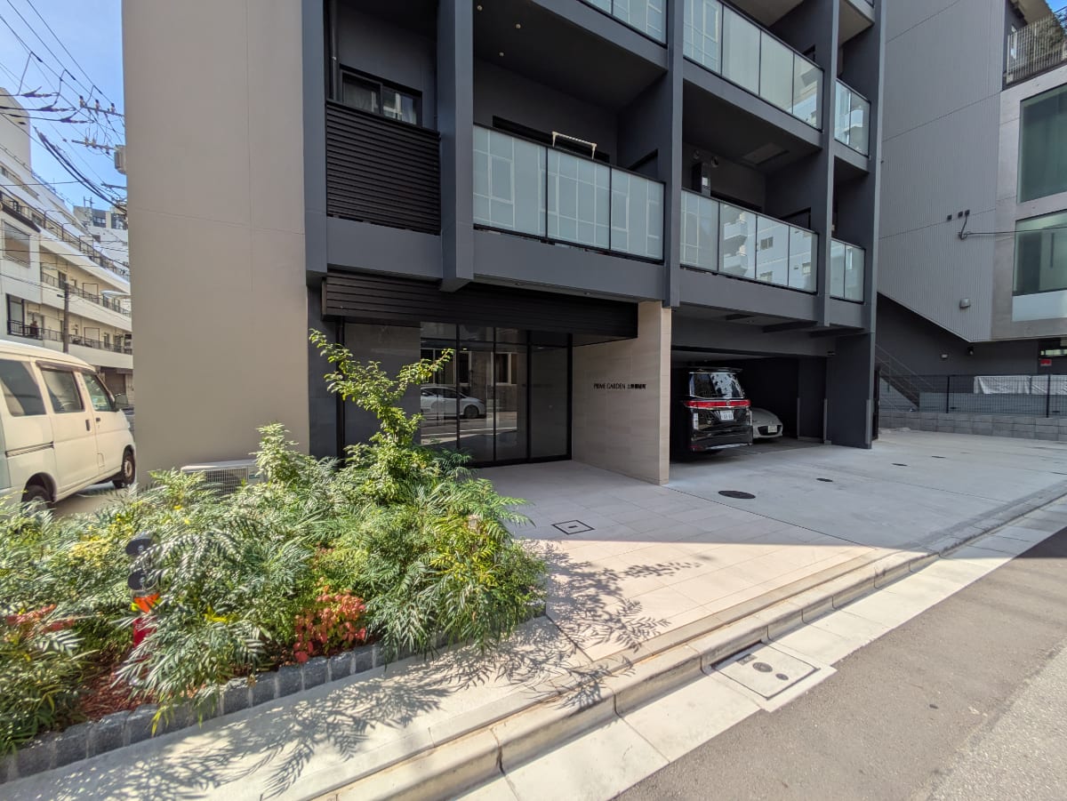 v20251014150839/fresh/building/J00100608671_11