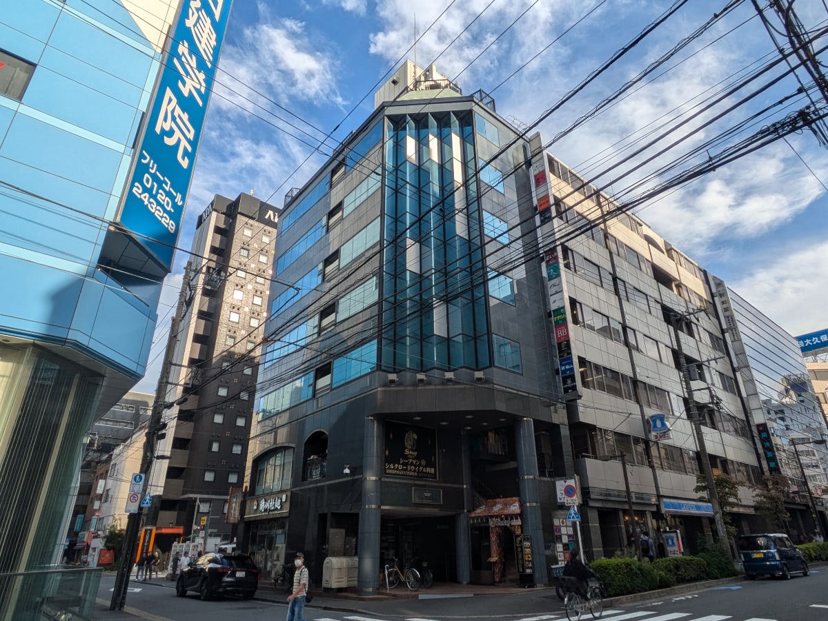 v20251015150655/fresh/building/J00100404325_1