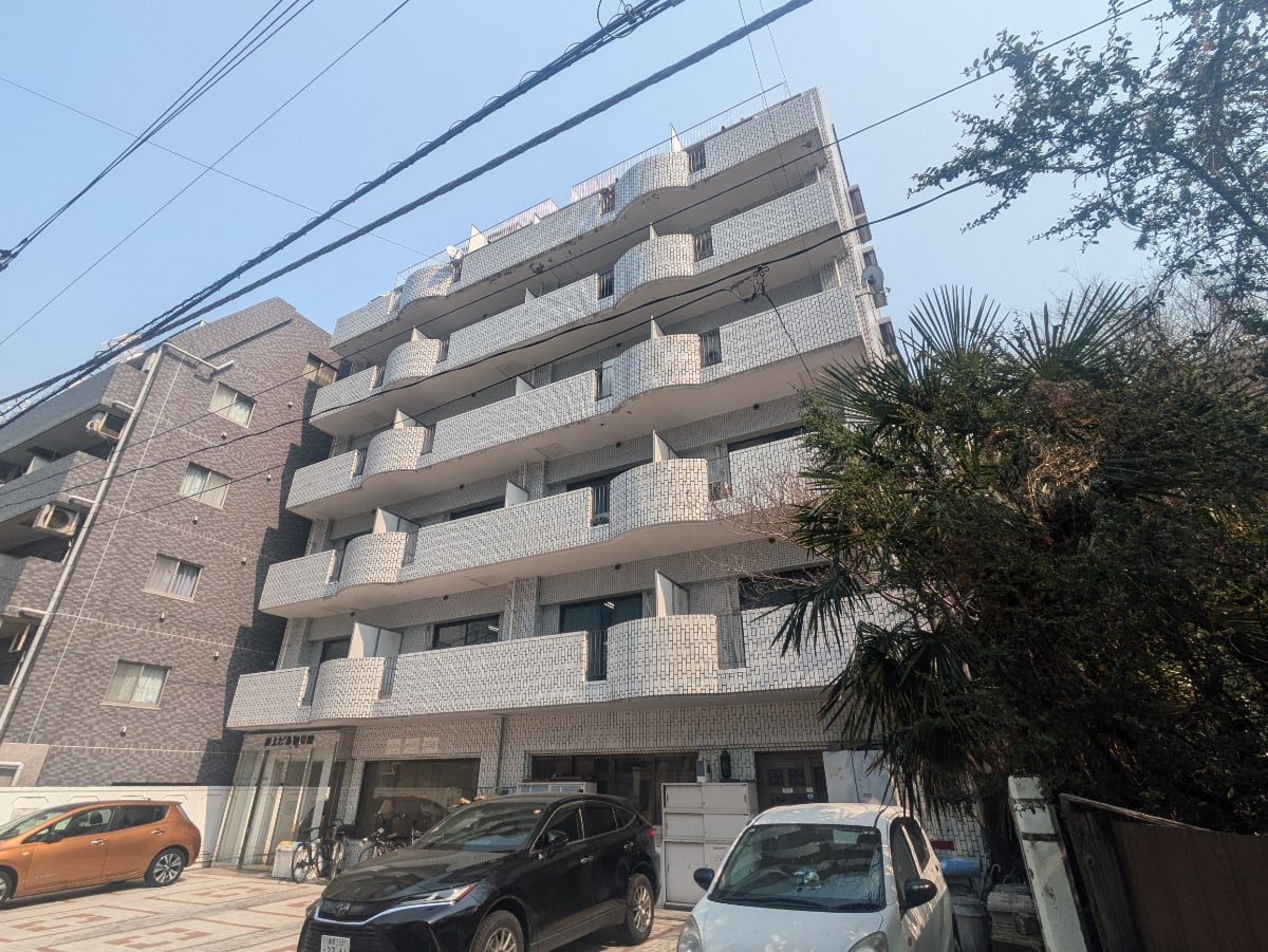 v20251016150709/fresh/building/J00100376841_6
