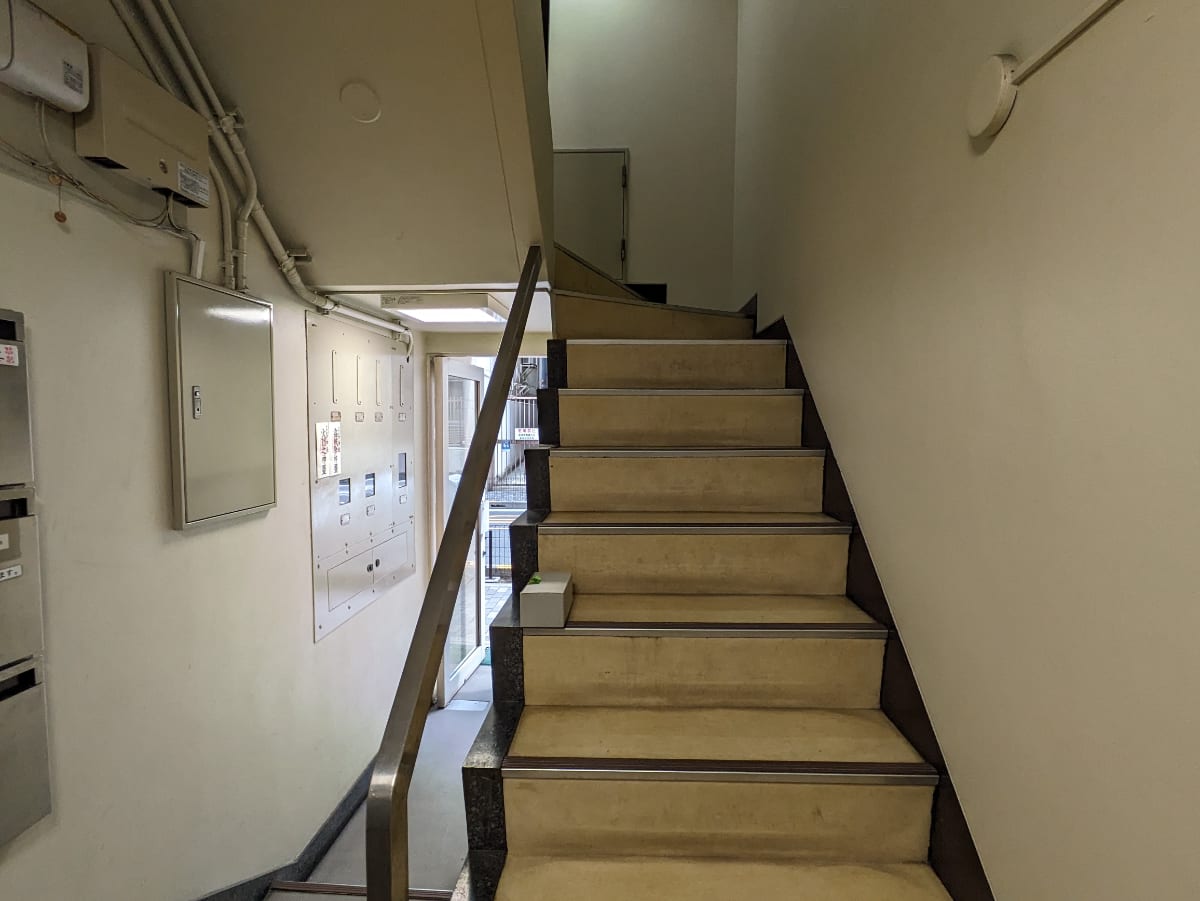 v20251016150709/fresh/building/J00100385218_8