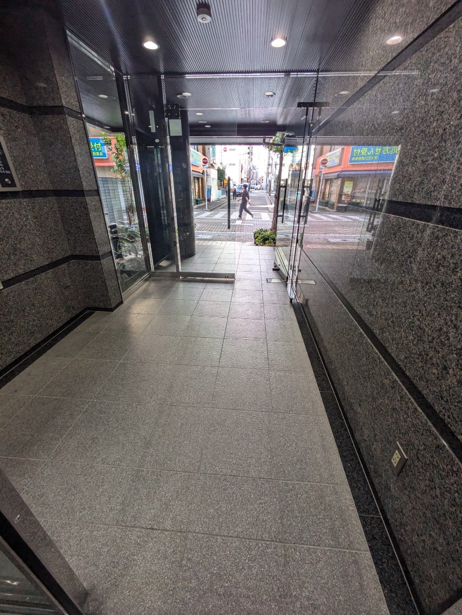 v20251016150709/fresh/building/J00100389198_8