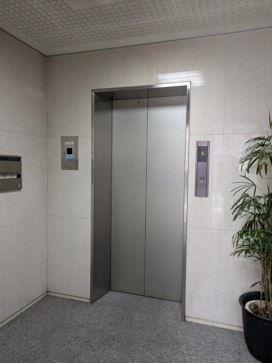 v20251016150709/fresh/building/J00100393993_4