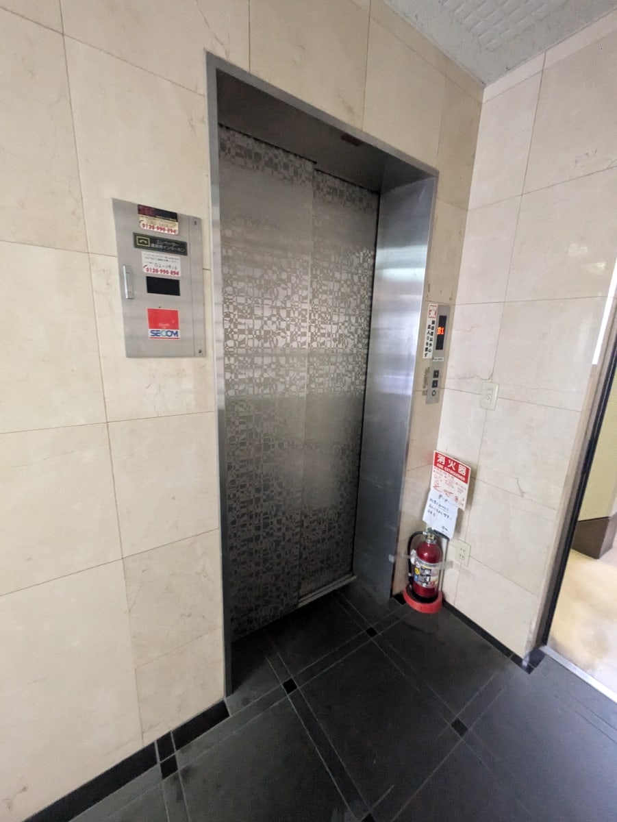 v20251016150709/fresh/building/J00100408862_4