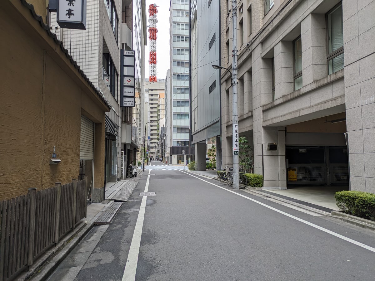 v20251016150709/fresh/building/J00100417117_2