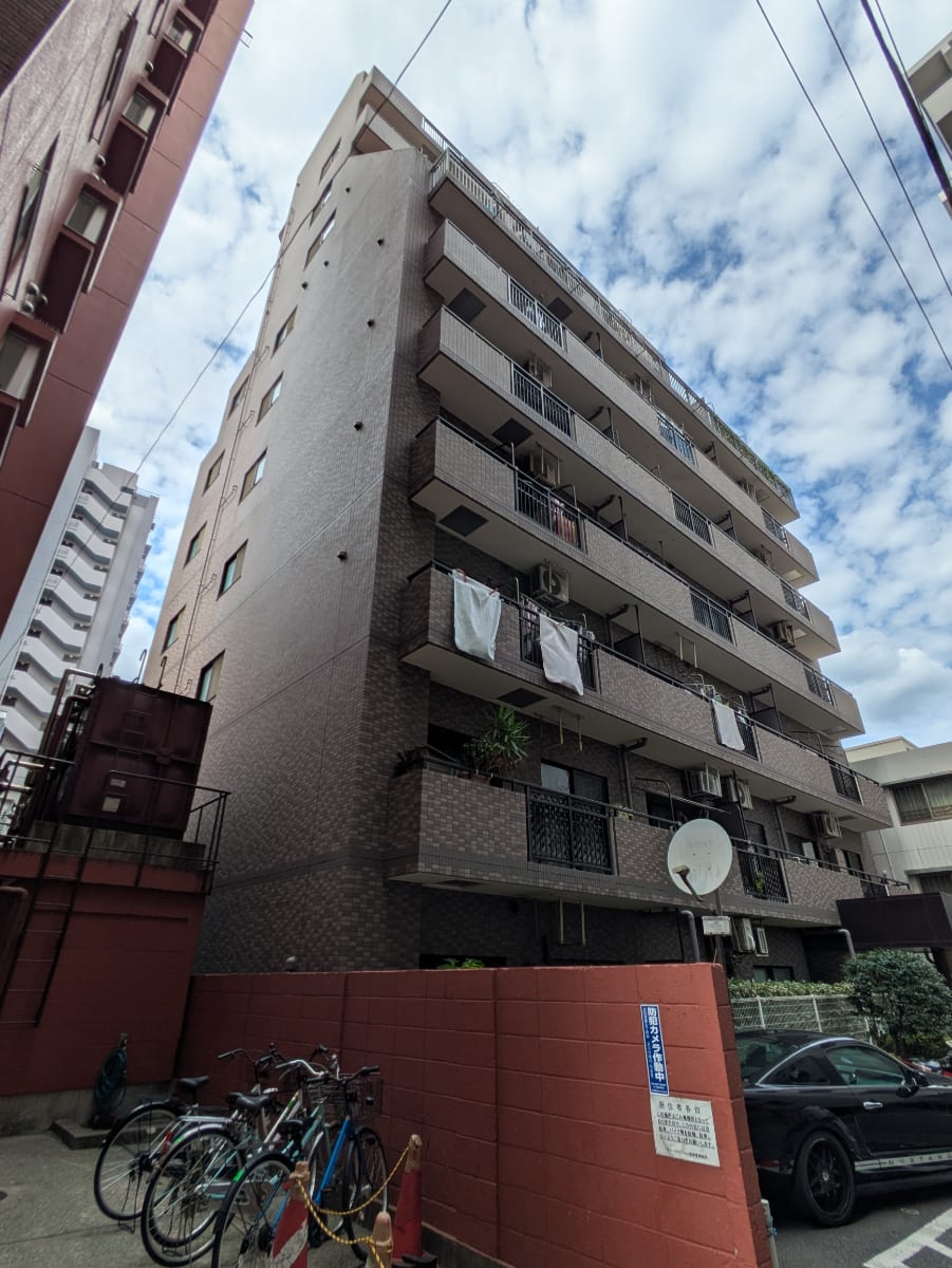 v20251016150710/fresh/building/J00100359428_7