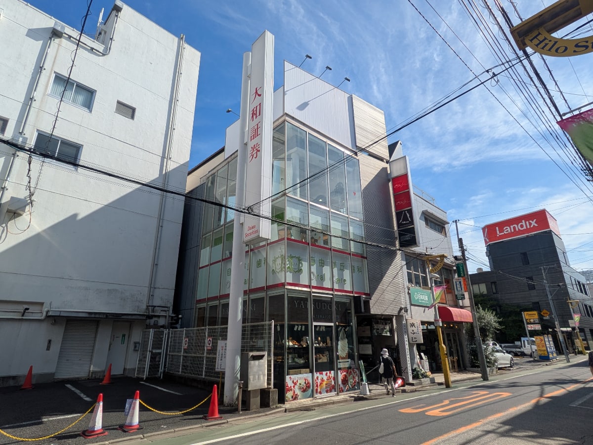v20251016150710/fresh/building/J00100362454_6