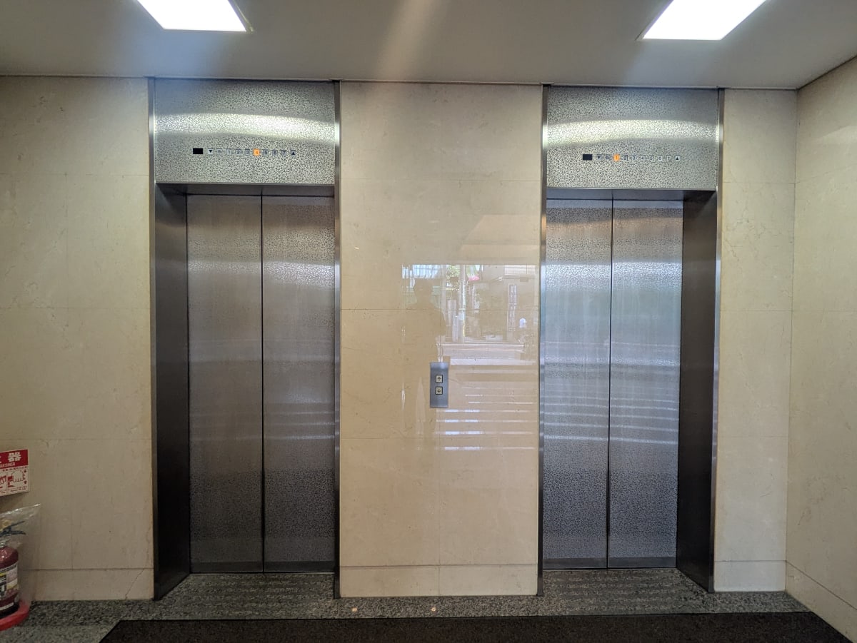 v20251016150710/fresh/building/J00100364220_4