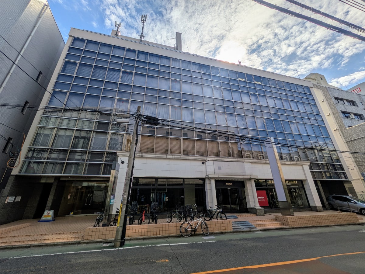 v20251016150710/fresh/building/J00100364220_5