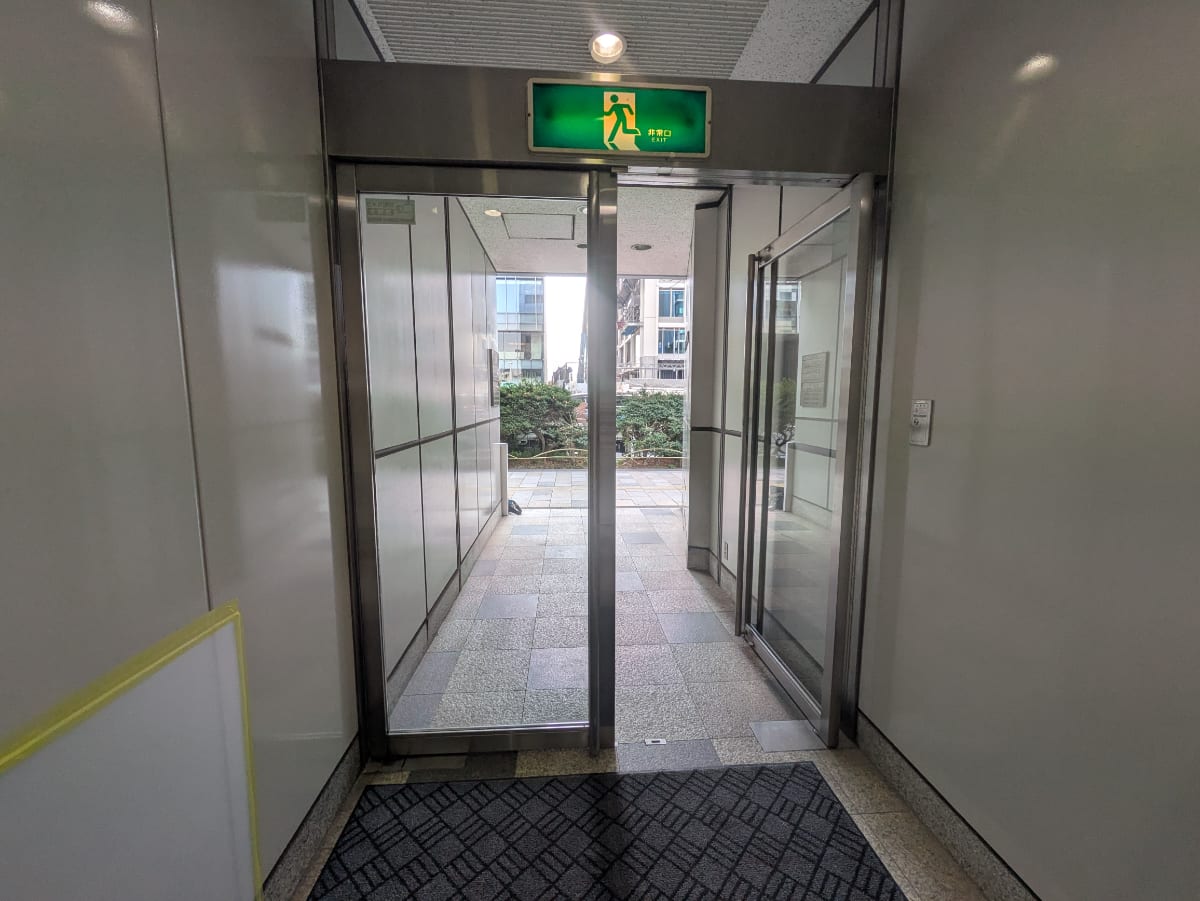 v20251016150710/fresh/building/J00100375130_14